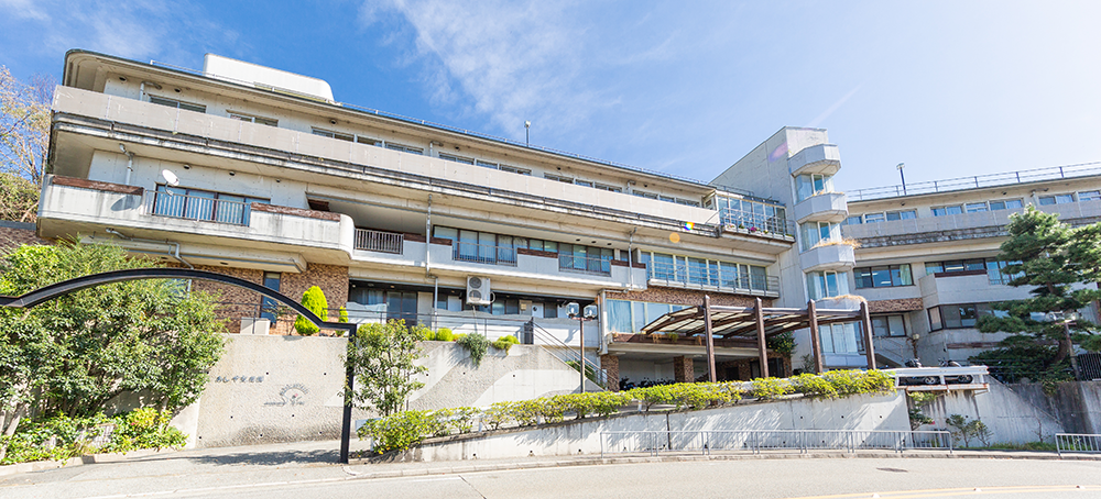 兵庫県芦屋市 看護師 特別養護老人ホームあしや聖徳園 正社員の求人情報 介護求人サイト キャリアスマイル