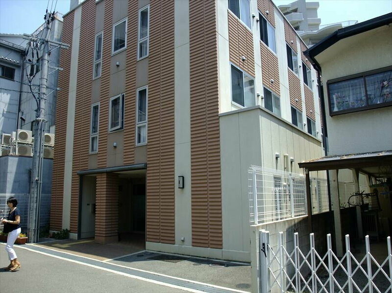 大阪府茨木市 ヘルパー 介護職 グループホーム ソラスト茨木駅前 正社員の求人情報 介護求人サイト キャリアスマイル